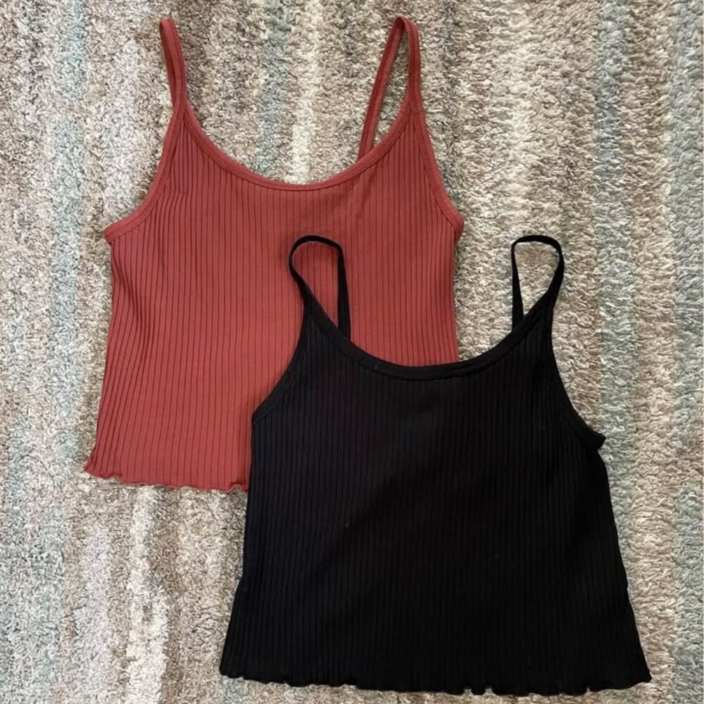 2 Old Navy Women's 2X Ribbed Tank Undershirts